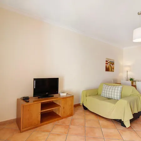 T2 B Apt Sobreiro Apartment *